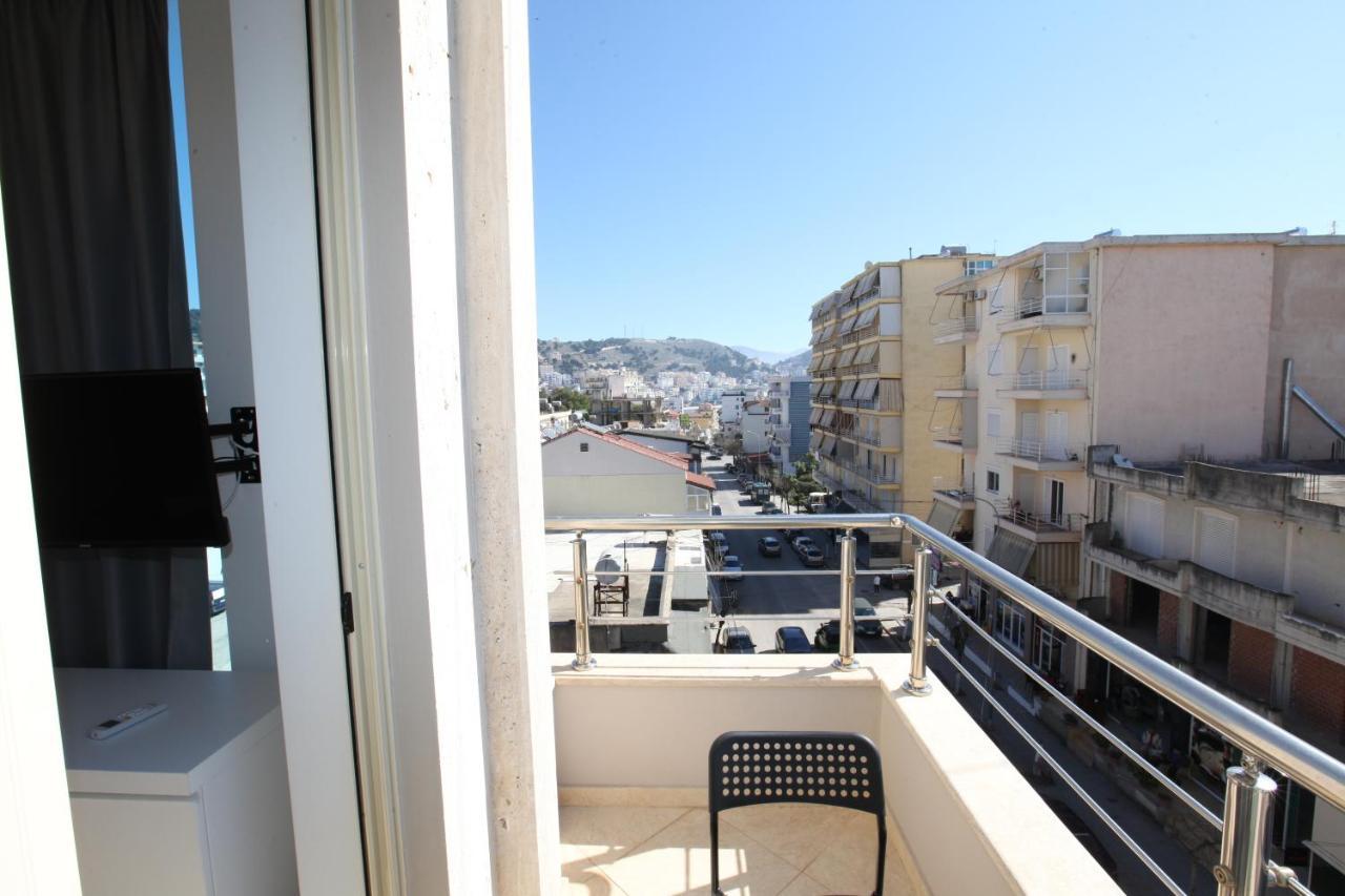Nika Hotel Sarandë 外观 照片