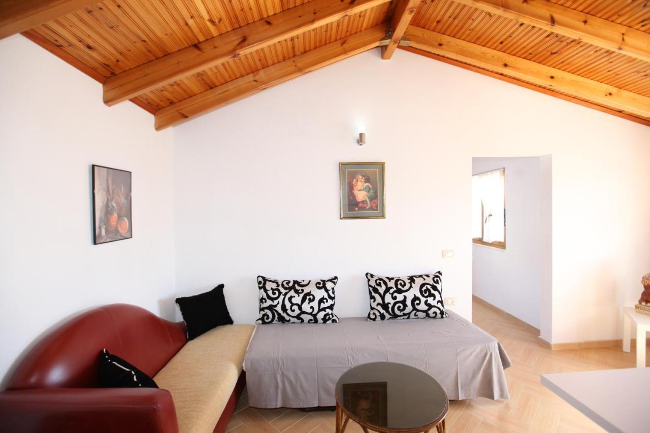 Nika Hotel Sarandë 外观 照片